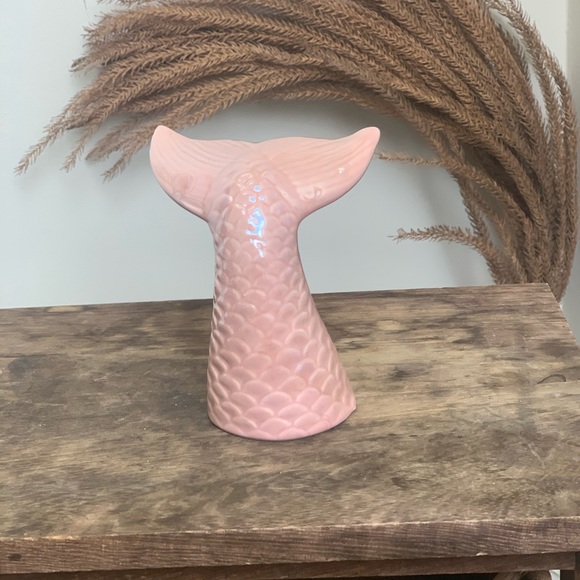 Pink Holographic Mermaid Tail Decor - Picture 3 of 6